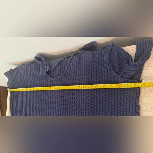 Free People We the Free Oceana Blue Raymond Thermal Top Oversized Size Medium - Picture 9 of 11